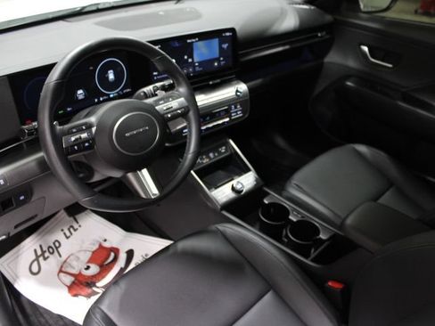 Used 2024 Hyundai Kona Limited FWD image 44