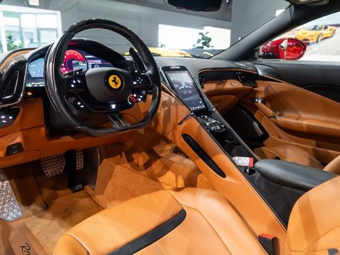 Used 2021 Ferrari Roma image 25