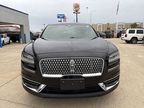 Used 2019 Lincoln Nautilus Reserve w/ Ultimate Package image 2