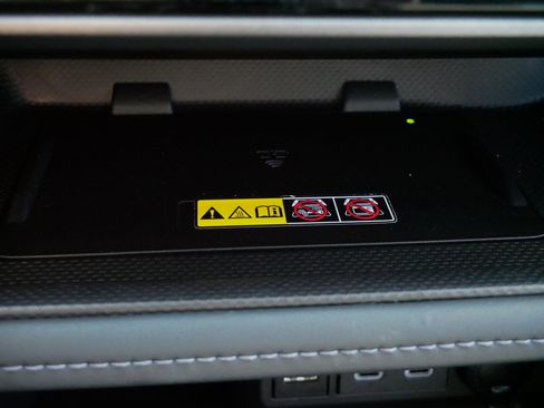 Certified 2025 Toyota Highlander XLE image 29