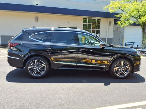 Certified 2026 Acura MDX SH-AWD w/ Advance Package image 8