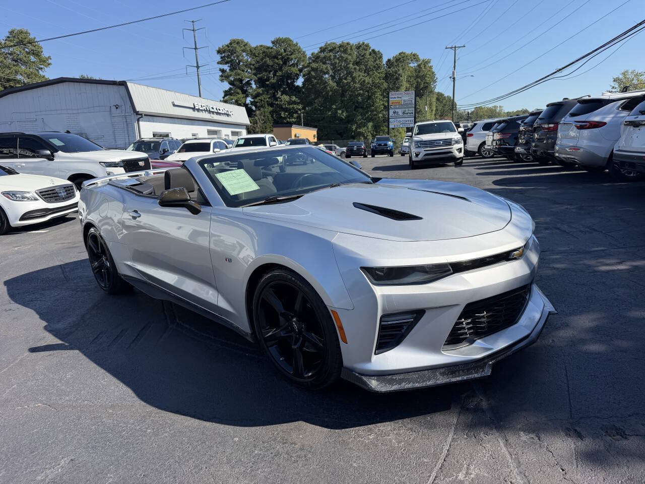 Used 2017 Chevrolet Camaro SS RWD image 3