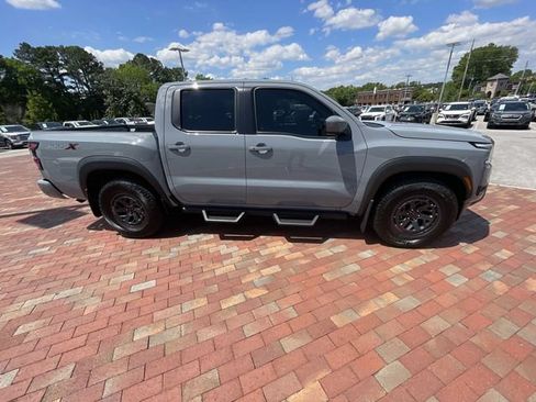 Used 2025 Nissan Frontier Pro-X RWD image 37