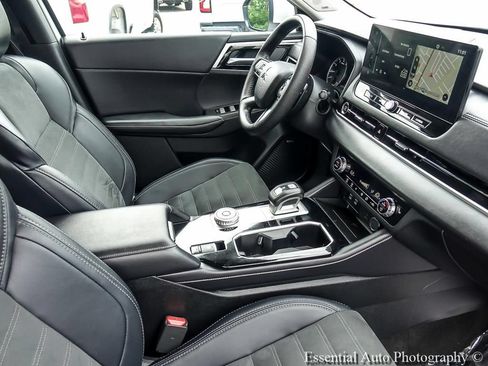 Used 2025 Mitsubishi Outlander SE AWD/4WD image 27