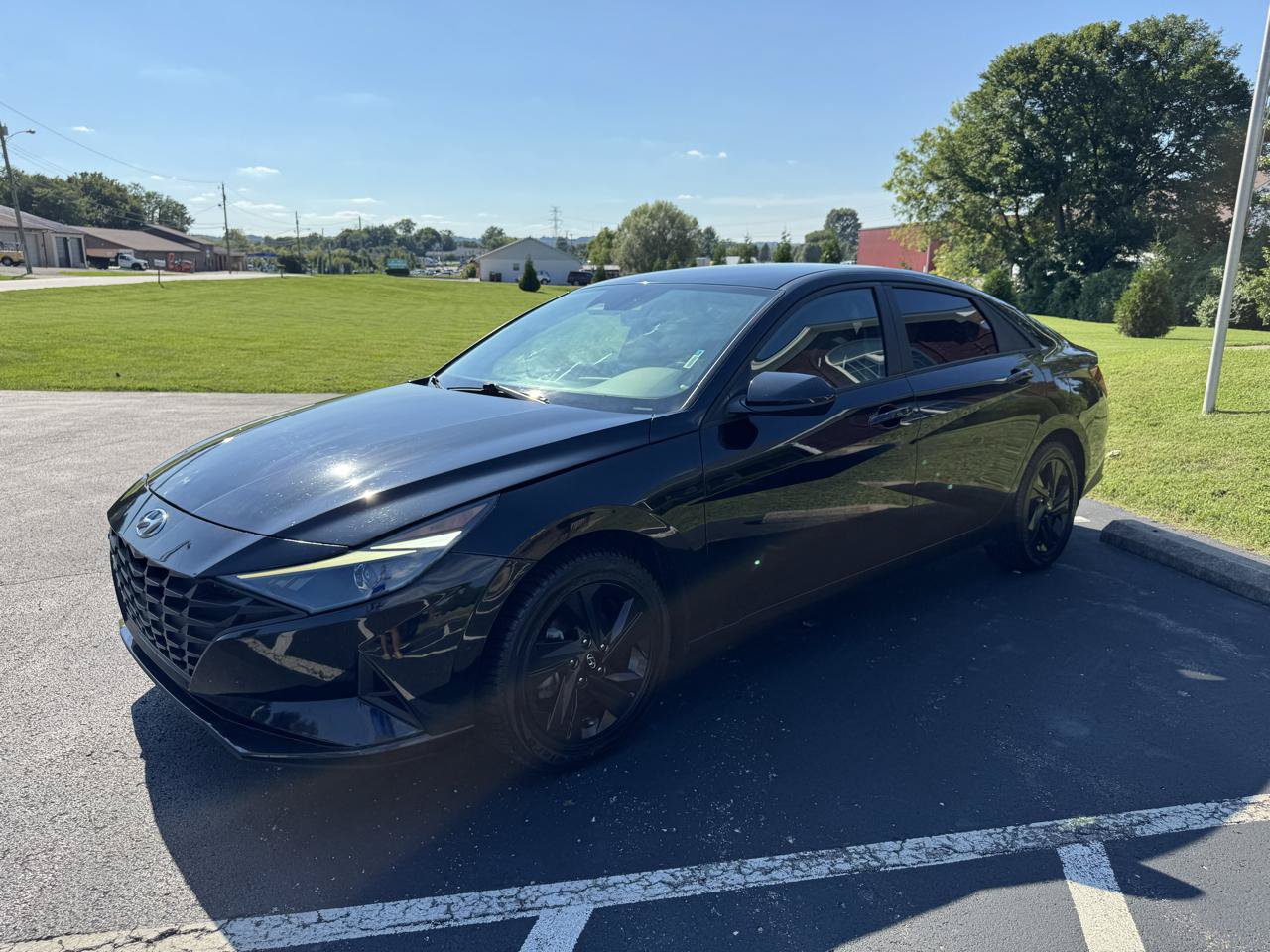 Used 2023 Hyundai Elantra Blue FWD image 2