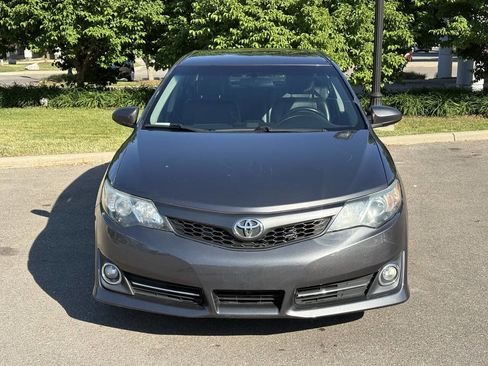 Used 2014 Toyota Camry SE FWD image 5
