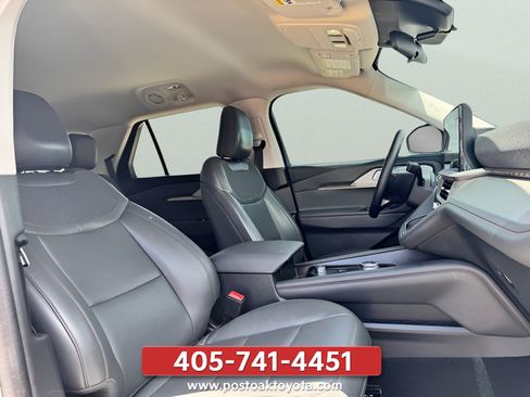 Used 2025 Ford Explorer Active w/ Active Comfort Package AWD/4WD image 10