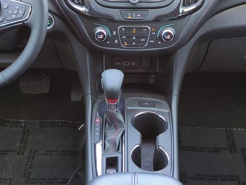 Used 2023 Chevrolet Equinox RS w/ RS Leather Package image 19