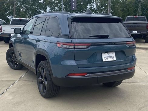 New 2026 Jeep Grand Cherokee Limited w/ Limited Altitude Package RWD image 35