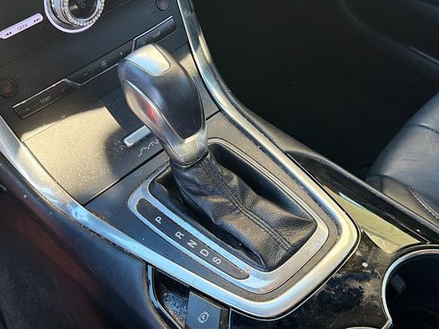 Used 2017 Ford Edge Titanium w/ Technology Package FWD image 27