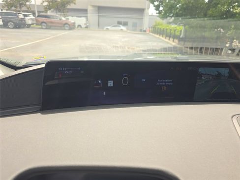 New 2026 Lincoln Navigator Premiere AWD/4WD image 27