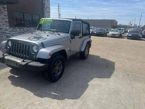 Used 2015 Jeep Wrangler Sport AWD/4WD image 2