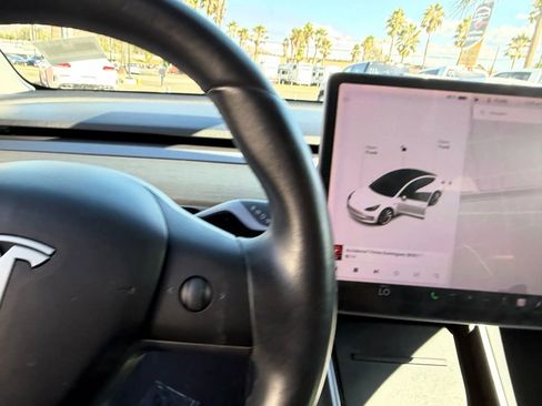 Used 2019 Tesla Model 3 Standard Range Plus RWD image 13