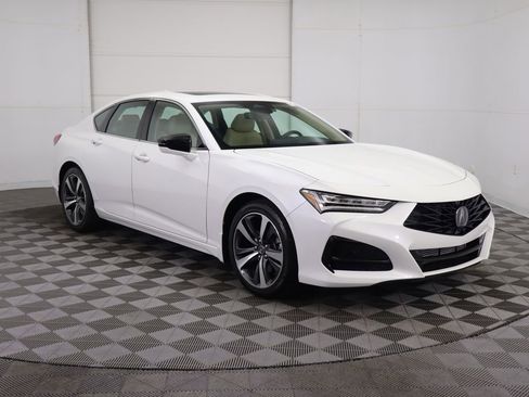 Used 2025 Acura TLX w/ Technology Package image 4