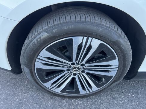 Used 2022 Mercedes-Benz EQS 450+ Sedan image 12