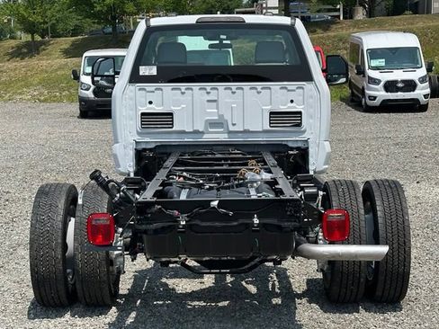New 2026 Ford F550 4x4 Regular Cab Super Duty image 5