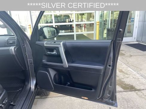 Certified 2022 Toyota 4Runner SR5 Premium w/ Moonroof Package AWD/4WD image 39