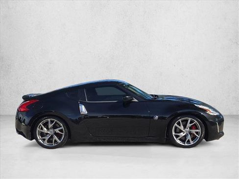 Used 2014 Nissan 370Z Coupe w/ Sport Package RWD image 4