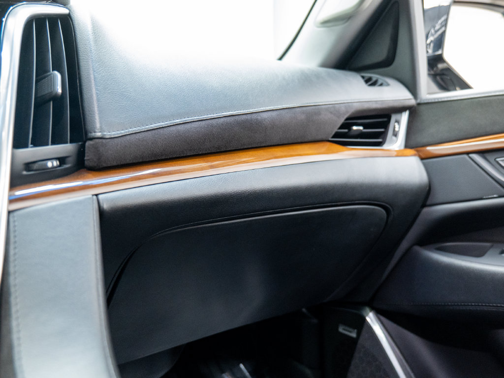 Used 2019 Cadillac Escalade Luxury AWD/4WD image 50