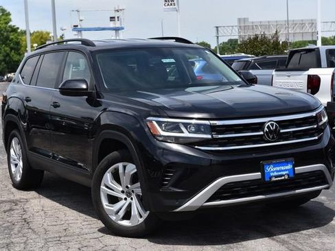 Used 2023 Volkswagen Atlas SE FWD image 2
