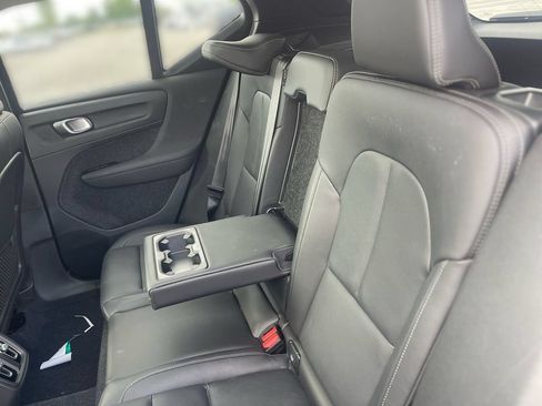 Used 2026 Volvo XC40 B5 Plus AWD/4WD image 27