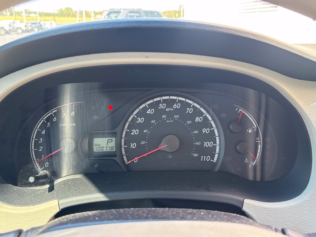 Used 2014 Toyota Sienna L FWD image 18