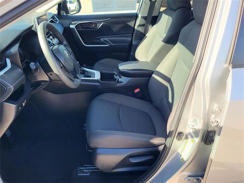 Used 2024 Toyota RAV4 LE image 7