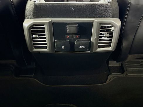 Used 2019 Ford F150 Platinum w/ Equipment Group 701A Luxury AWD/4WD image 27