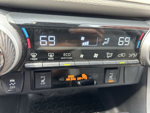 Certified 2023 Toyota RAV4 XLE Premium AWD/4WD image 30