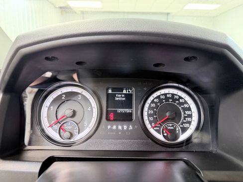 Used 2017 RAM 2500 Tradesman w/ Chrome Appearance Group AWD/4WD image 39