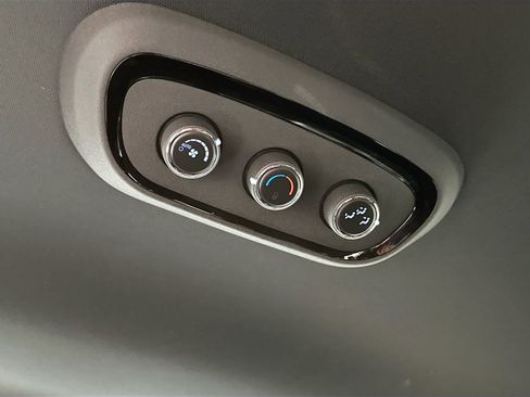 Used 2022 Dodge Durango GT image 23