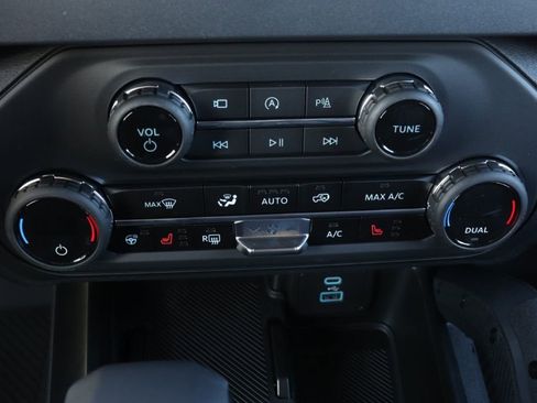 New 2025 Ford Bronco Raptor image 17