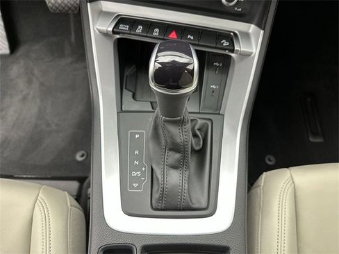 Used 2025 Audi Q3 2.0T Premium Plus w/ Premium Plus Package image 20