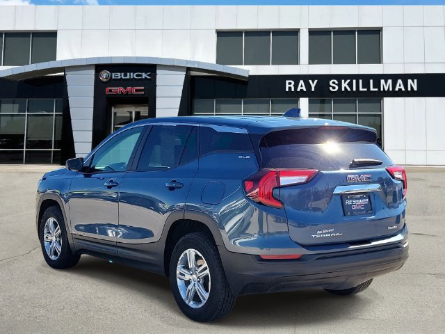 Used 2024 GMC Terrain SLE AWD/4WD image 4