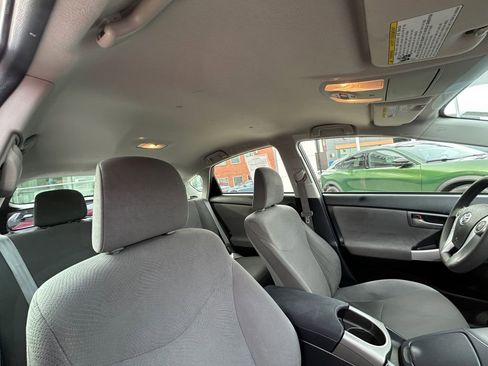 Used 2013 Toyota Prius Two image 27