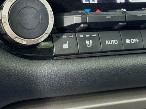 Certified 2024 Toyota Sequoia Limited image 19