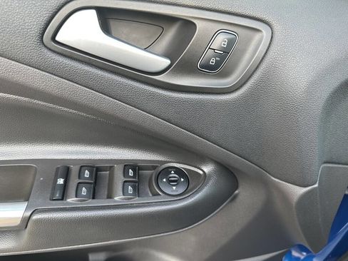 Used 2018 Ford Escape SE image 14