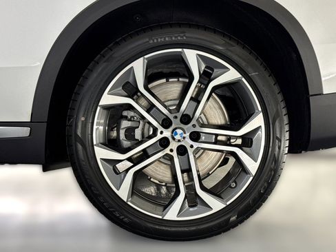 Used 2026 BMW X5 xDrive50e w/ Premium Package AWD/4WD image 12