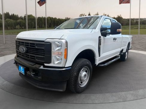Used 2023 Ford F250 XL w/ 360-Degree Camera Package AWD/4WD image 1