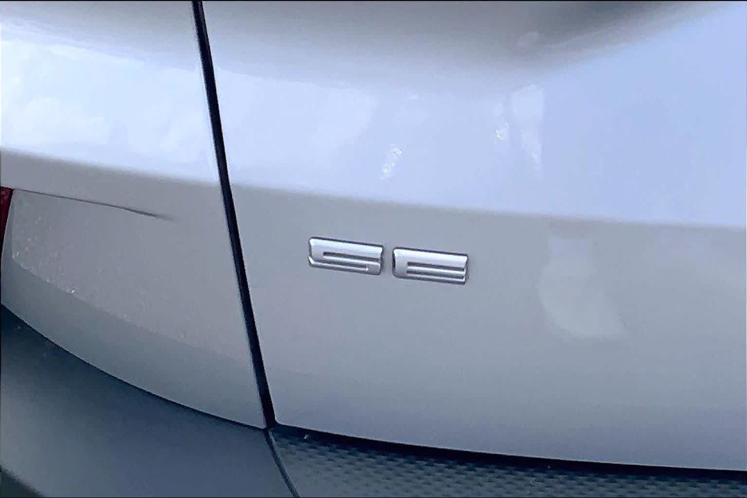 Certified 2020 Ford Escape SE FWD image 10