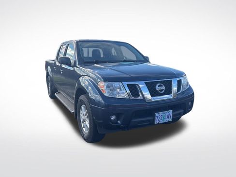 Used 2018 Nissan Frontier SV w/ Value Truck Package image 12