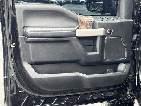 Used 2019 Ford F250 Lariat w/ Lariat Ultimate Package AWD/4WD image 23