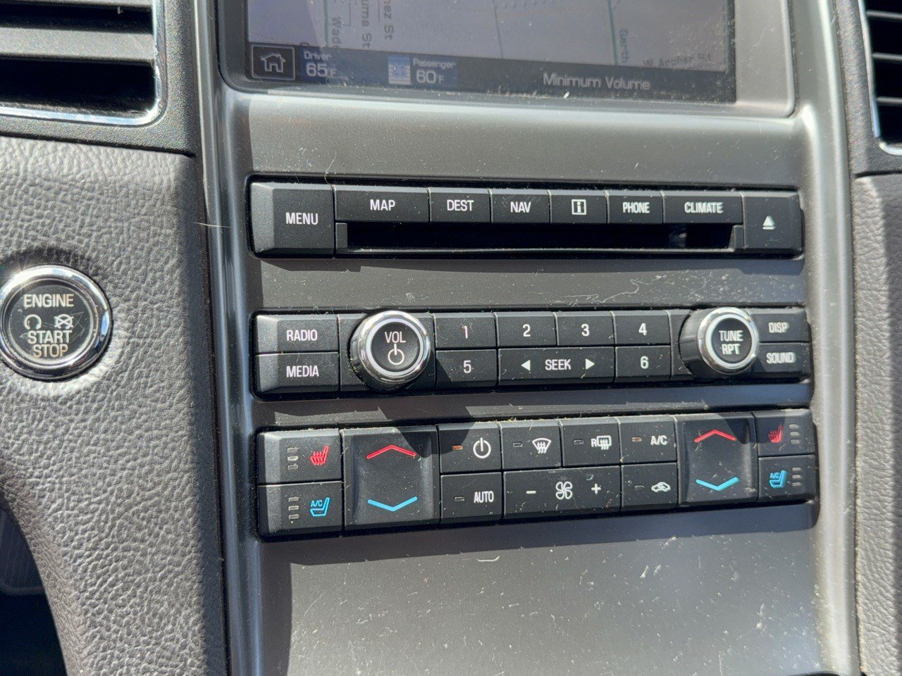 Used 2011 Ford Taurus Limited w/ 303A Rapid Spec Order Code FWD image 22