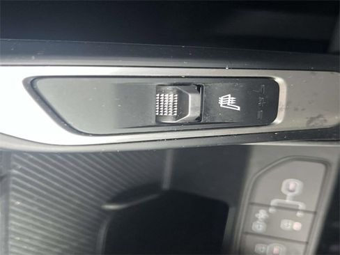 Used 2024 Kia Sorento EX w/ Panoramic Sunroof Package image 19