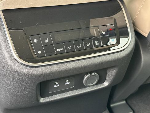 New 2026 Nissan Armada Platinum Reserve AWD/4WD image 25