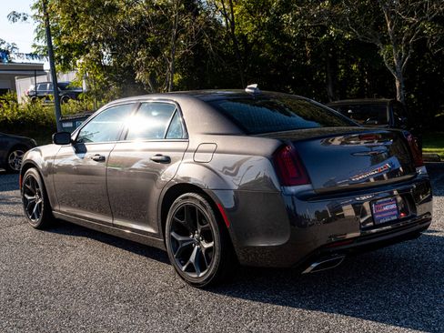 Used 2022 Chrysler 300 S image 4