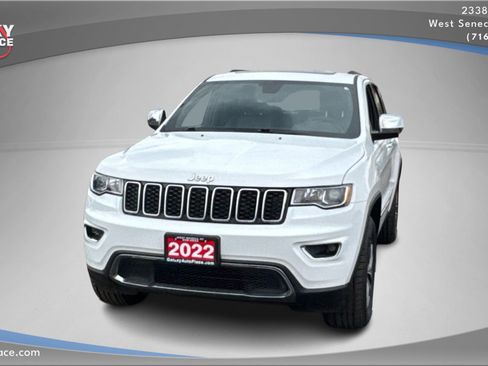 Used 2022 Jeep Grand Cherokee Limited image 2