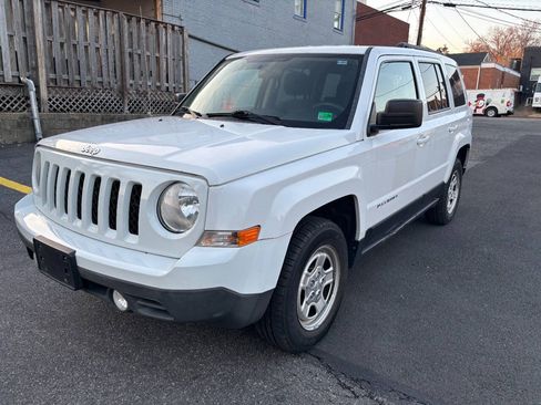 Used 2015 Jeep Patriot Sport w/ Power Value Group AWD/4WD image 1