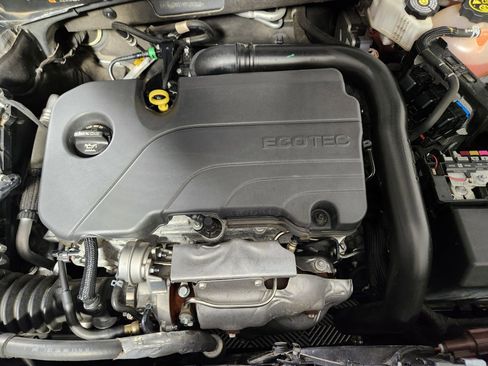 Used 2023 Chevrolet Malibu LT image 35