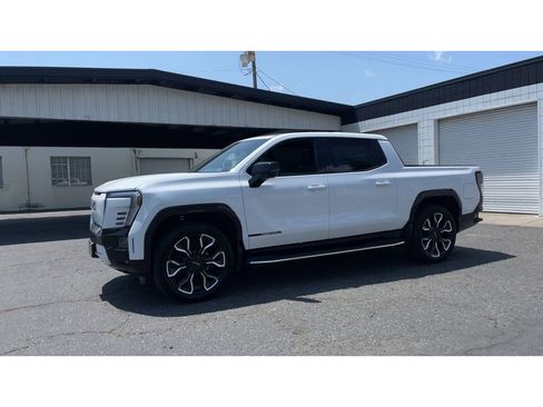 New 2025 GMC Sierra EV Denali image 7